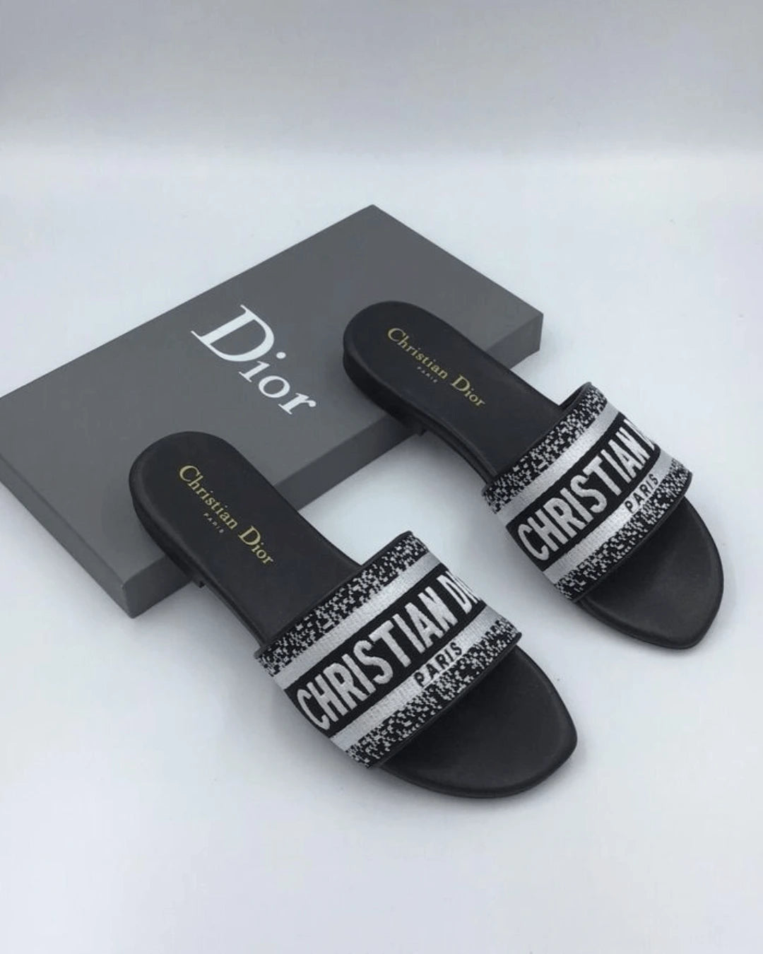 SANDALIA CHRISTIAN DIOR™